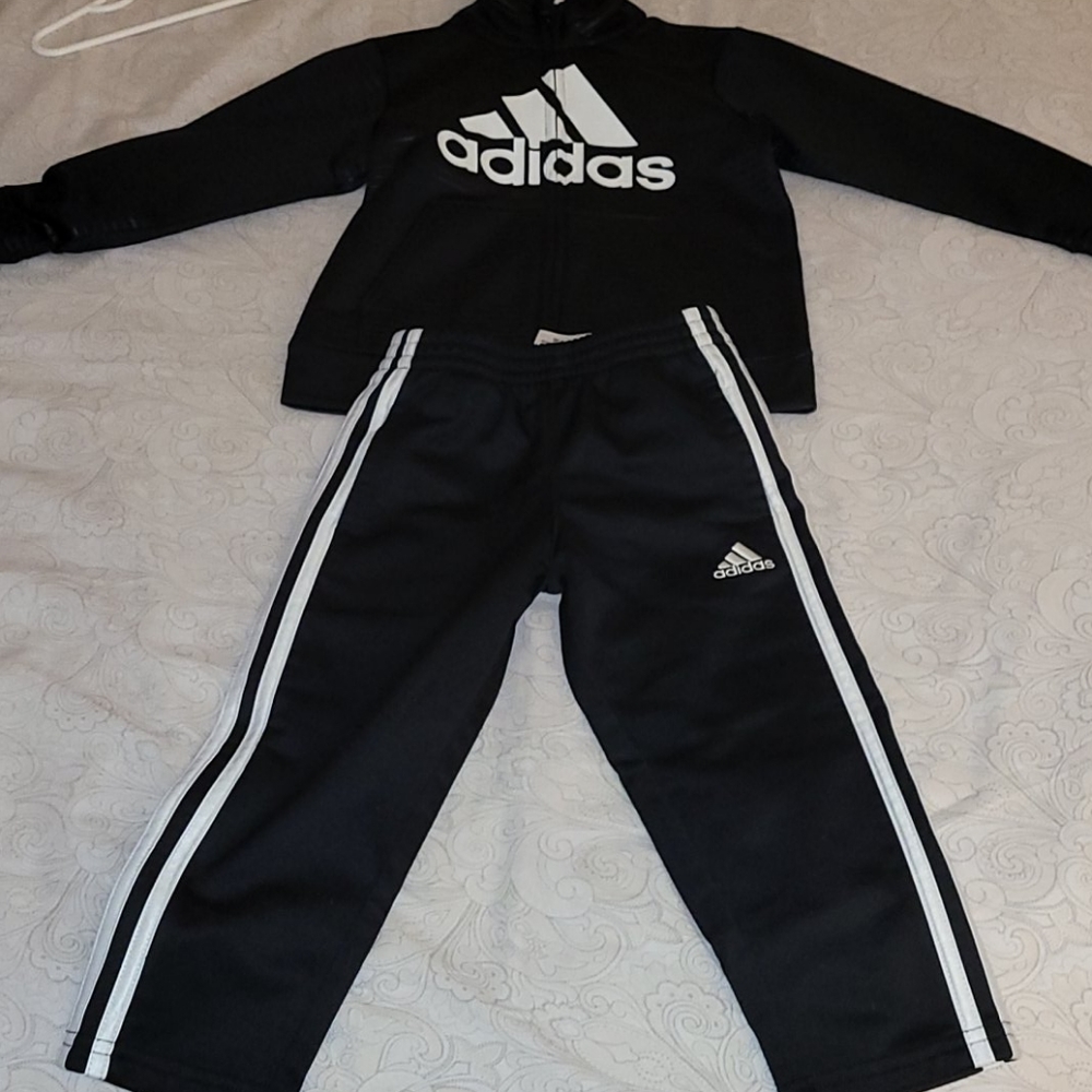 adidas track suit - Picture 1 of 5